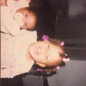 Meet your Posher, Diona